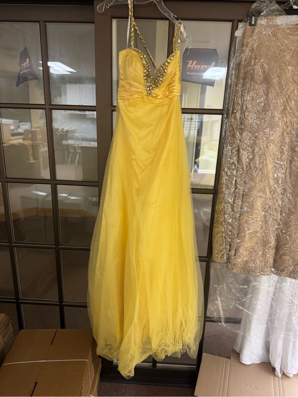 Yellow Beaded V-Neck Tulle Evening Dress